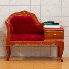 Mobili in miniatura per casa